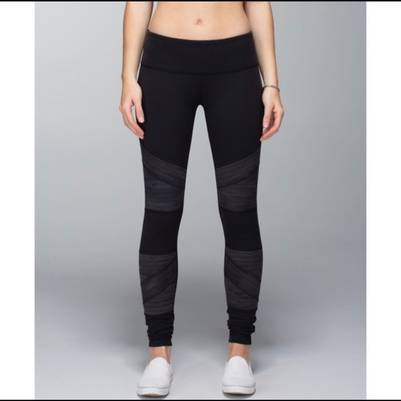 RARE Lululemon camo motto rocket pants - Picture 4 of 10